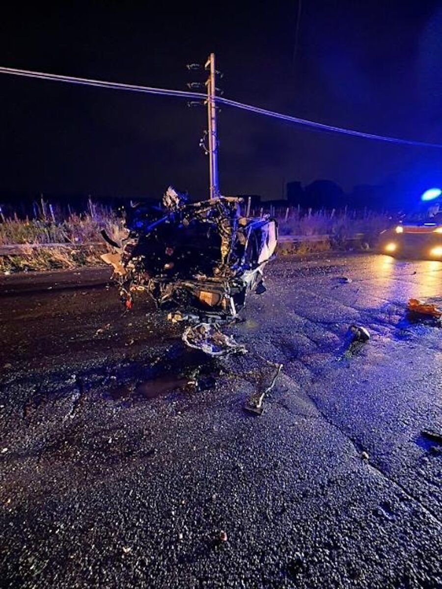 Incidente nella notte: auto si ribalta. Morto 24enne
