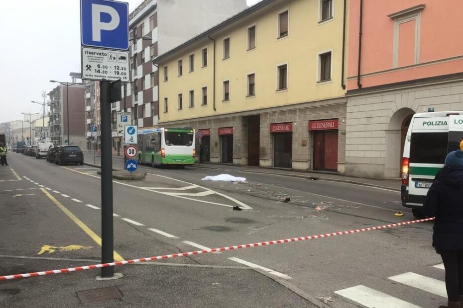 15enne uccisa da un autobus a Cremona: andava a scuola