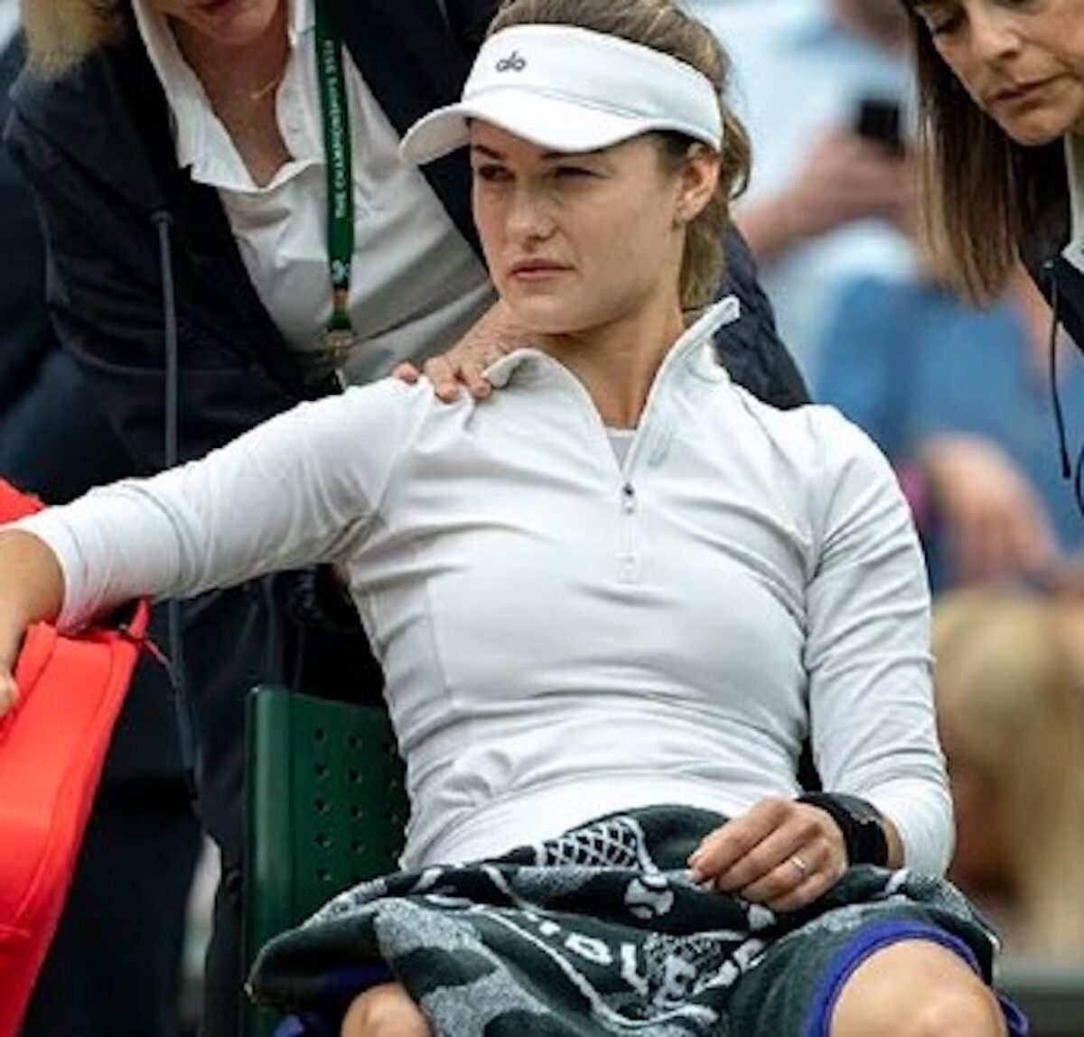 Anna Kalinskaya, il malore in campo durante il torneo