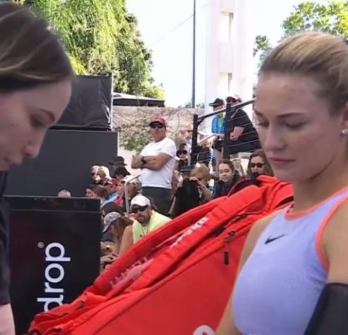 Anna Kalinskaya, il malore in campo durante il torneo