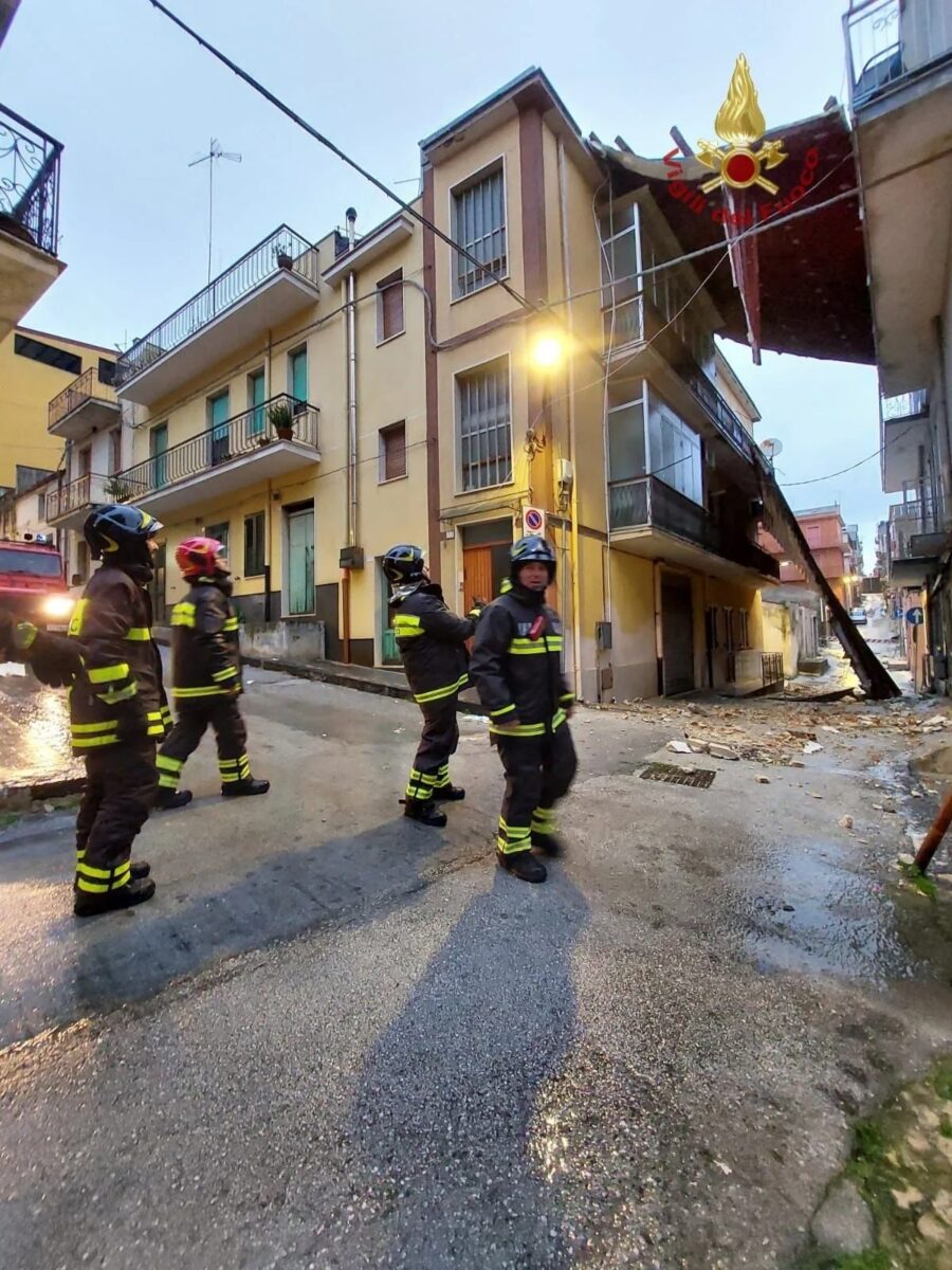 Maltempo in Sicilia, tromba d'aria ad Avola