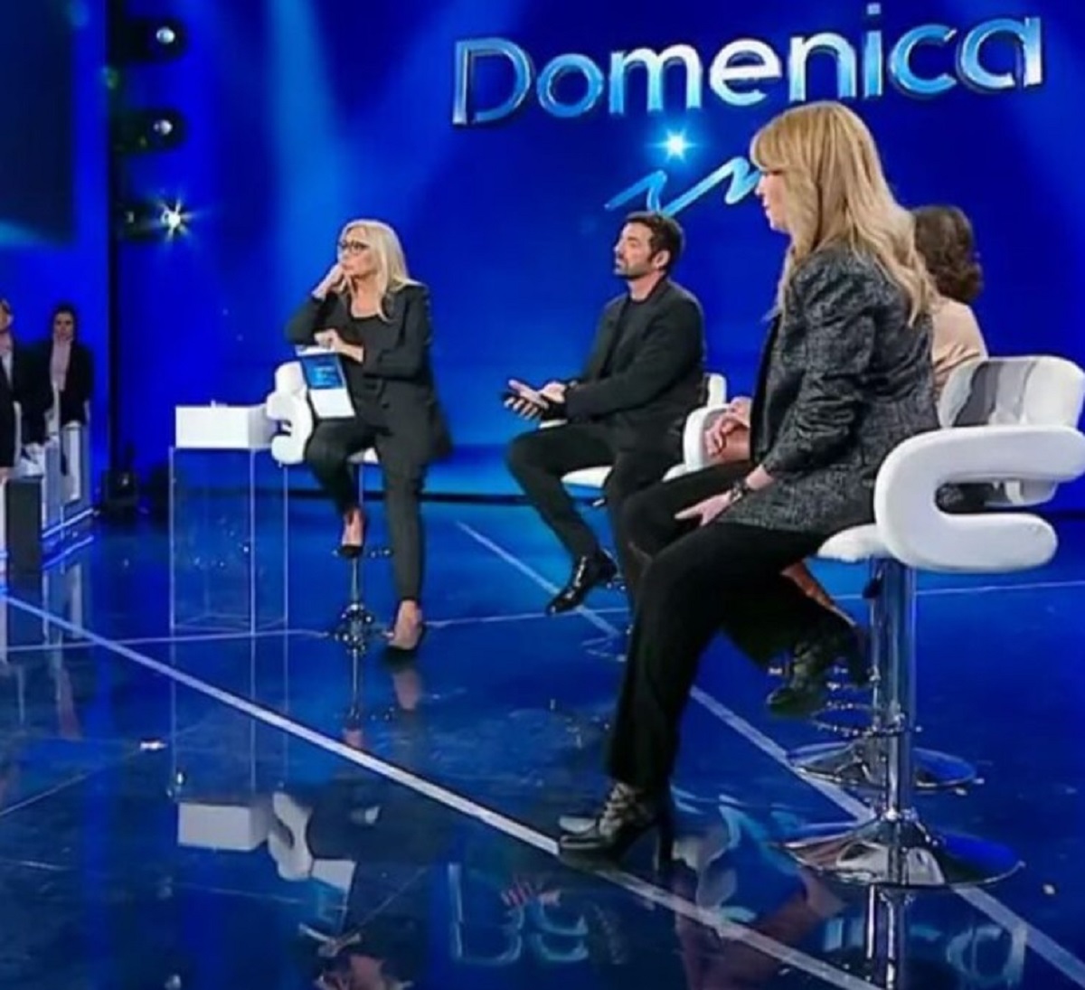 Domenica In polemiche per l'ospita di Pierpaolo Pretelli 