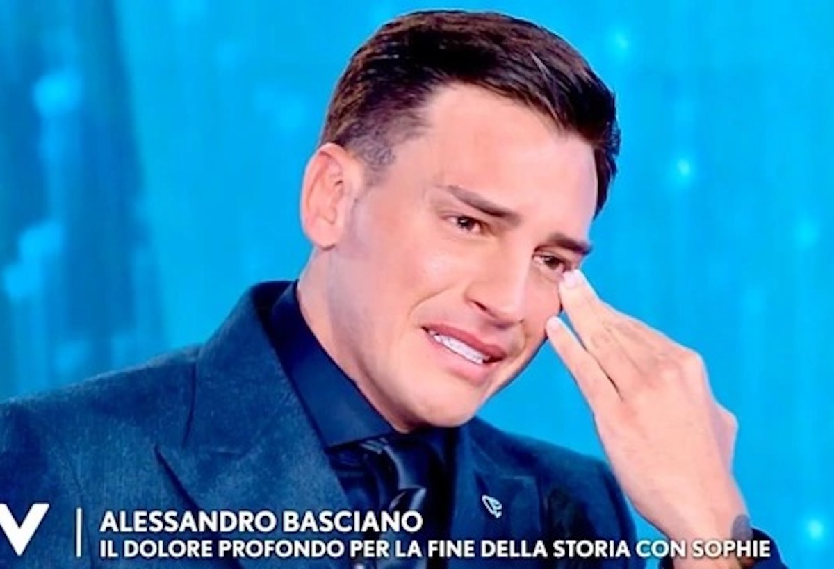 Alessandro Basciano contro Sophie Codegoni